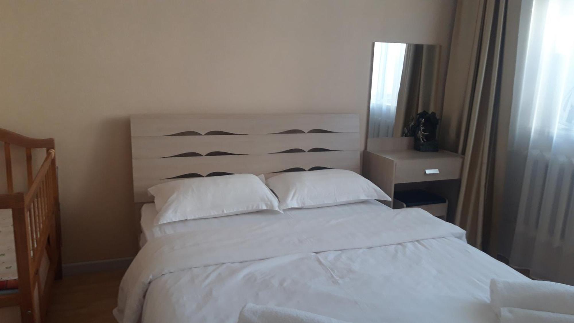 3 Rooms Apartment In The Centre Of Ulgii City Экстерьер фото